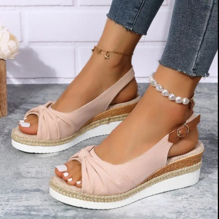 Open sandalen met mini hak