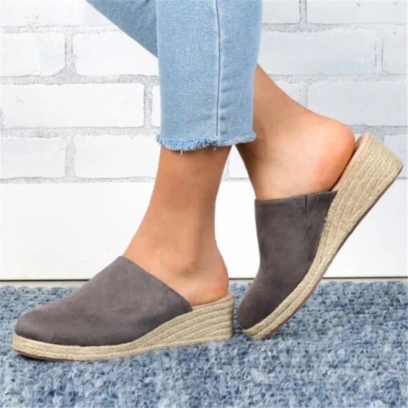 Halfhoge vintage slippers