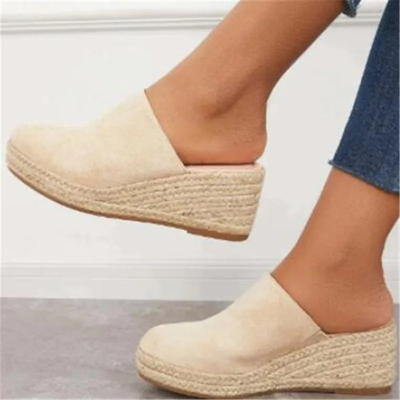 Halfhoge vintage slippers